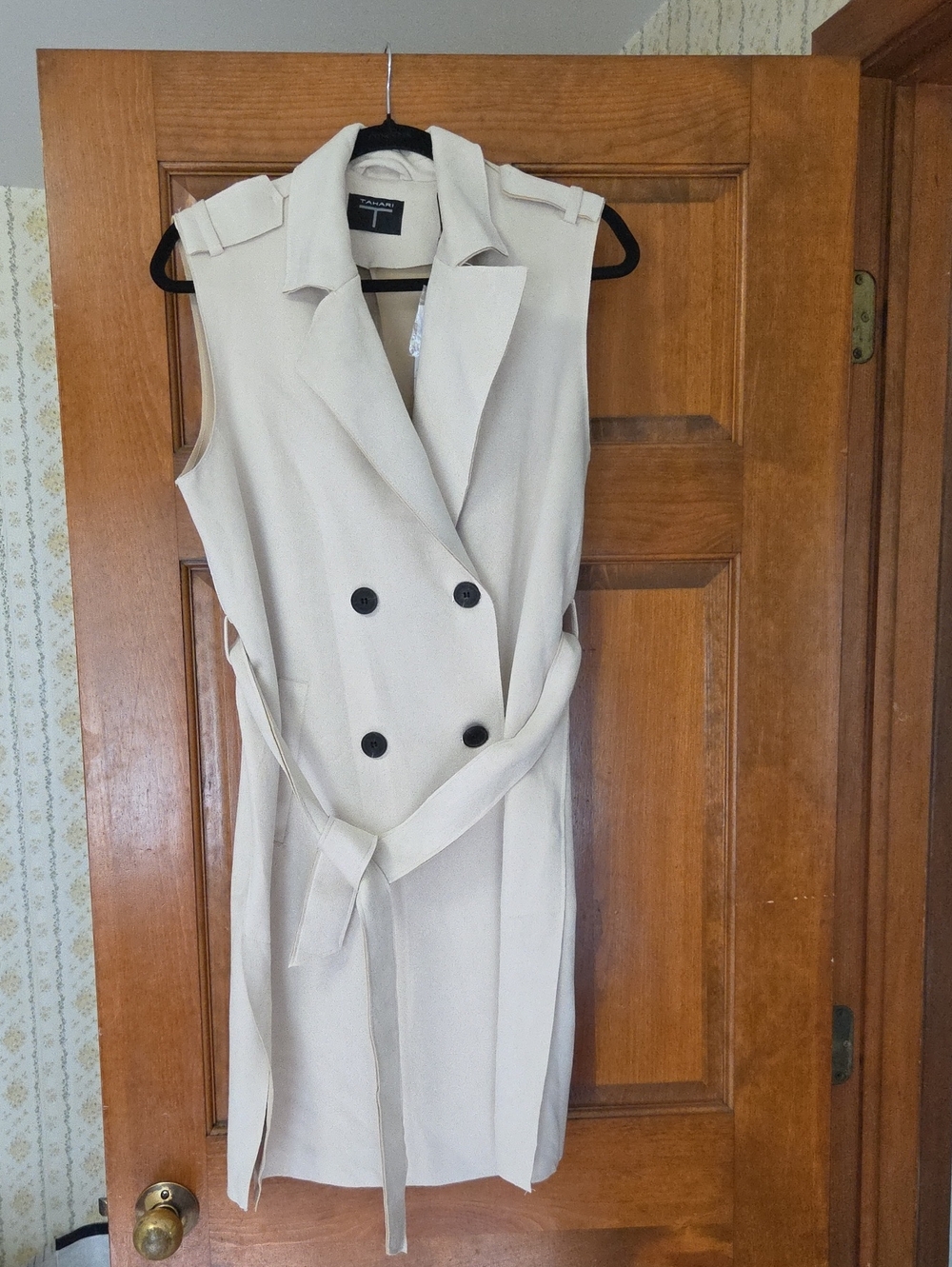 Tahari Cream Sleeveless Trench Vest with Waist Tie